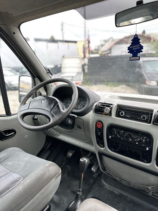 Renault Master 6 osobowy 2.2 diesel/Klima