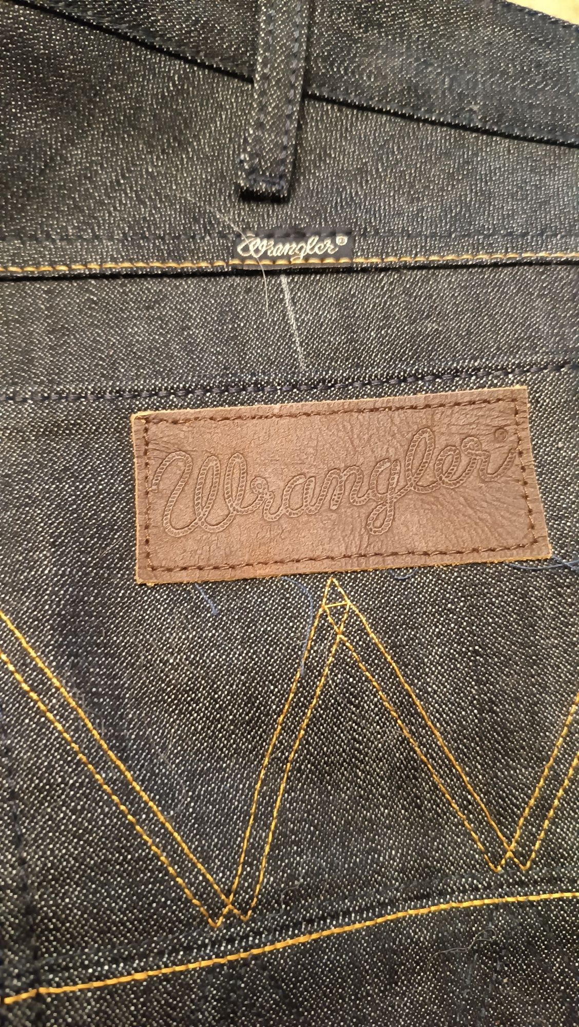 Spodnie Wrangler jeansy dzwony rozszerzana nogawka