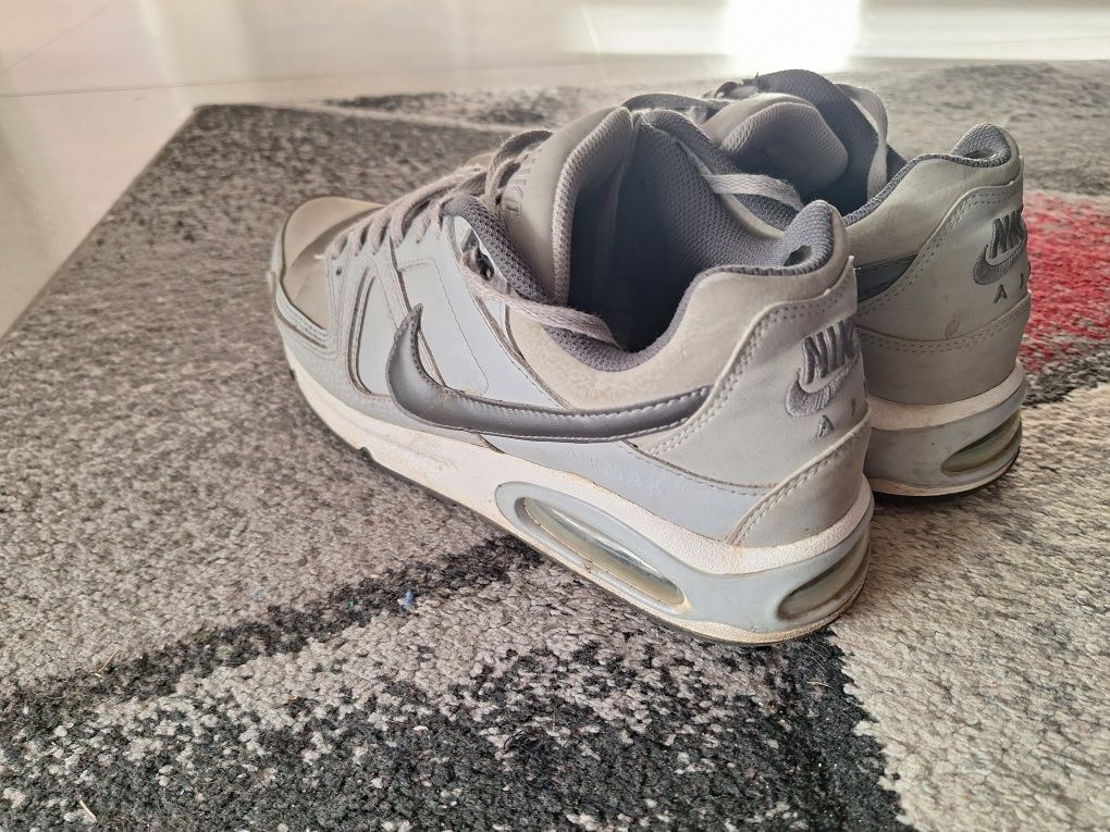 Nike Air Max Command leather..Rozm.42,5