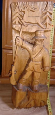 Rzeźba drewniana ręcznie wykonana
