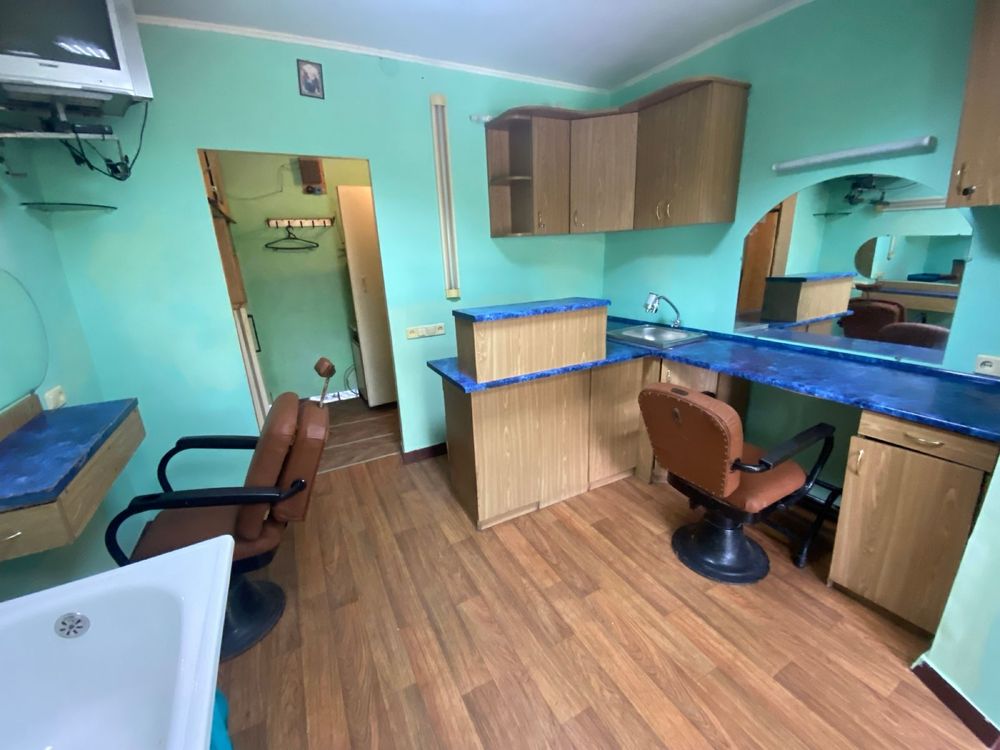 Продаж не житлового приміщення на Гірницькому