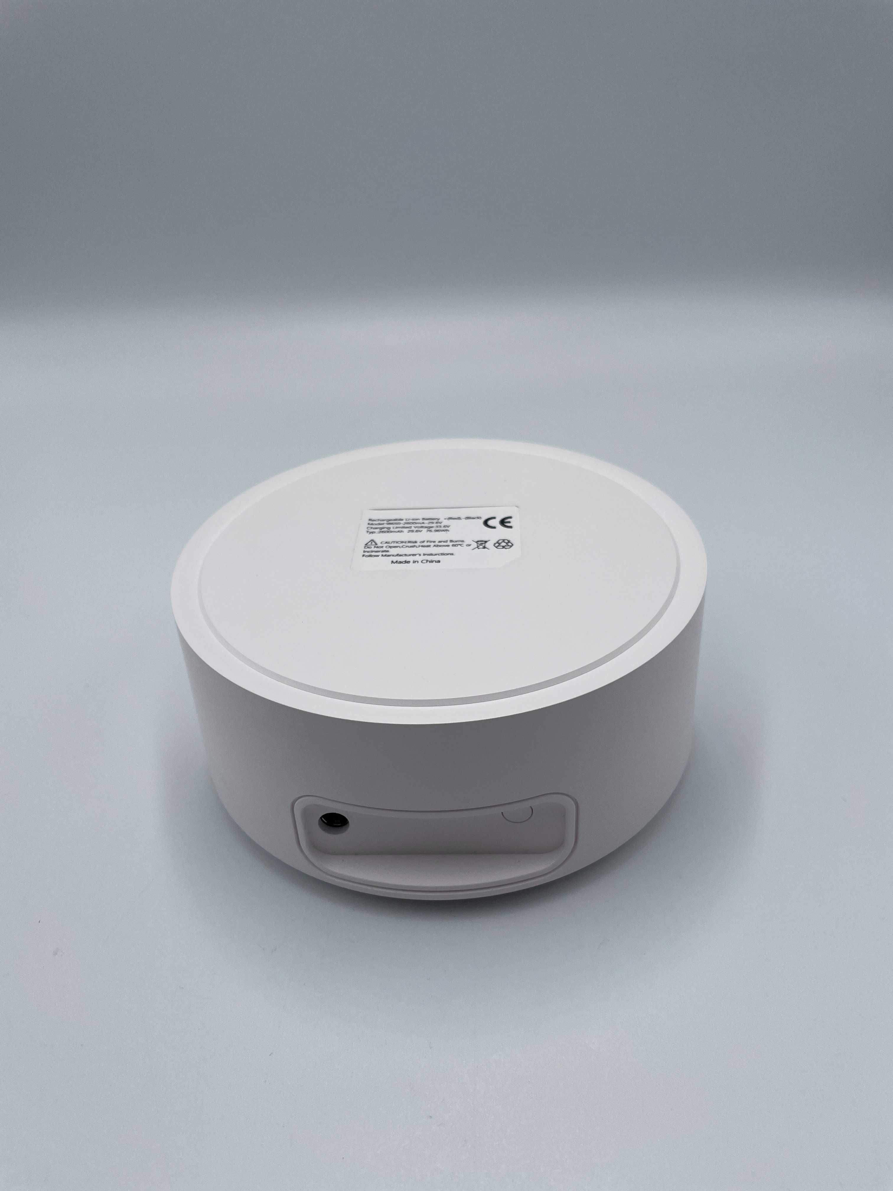 Projector Kina Android przenośny s wbudowaną ładowalną baterię