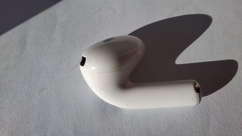 навушник лівий Apple A3053