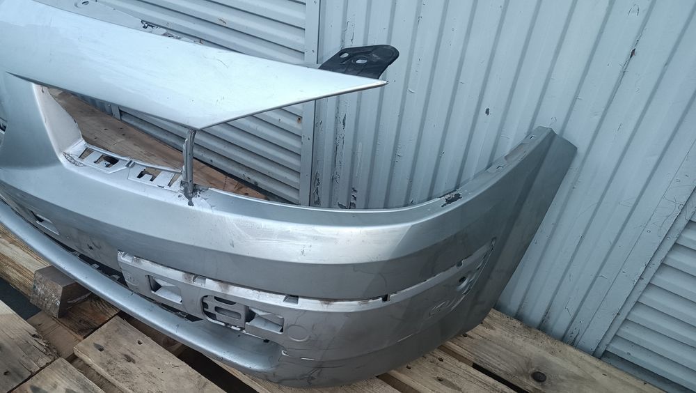 Vendo parachoque de frente Renault Megane 2 ano 2002/08