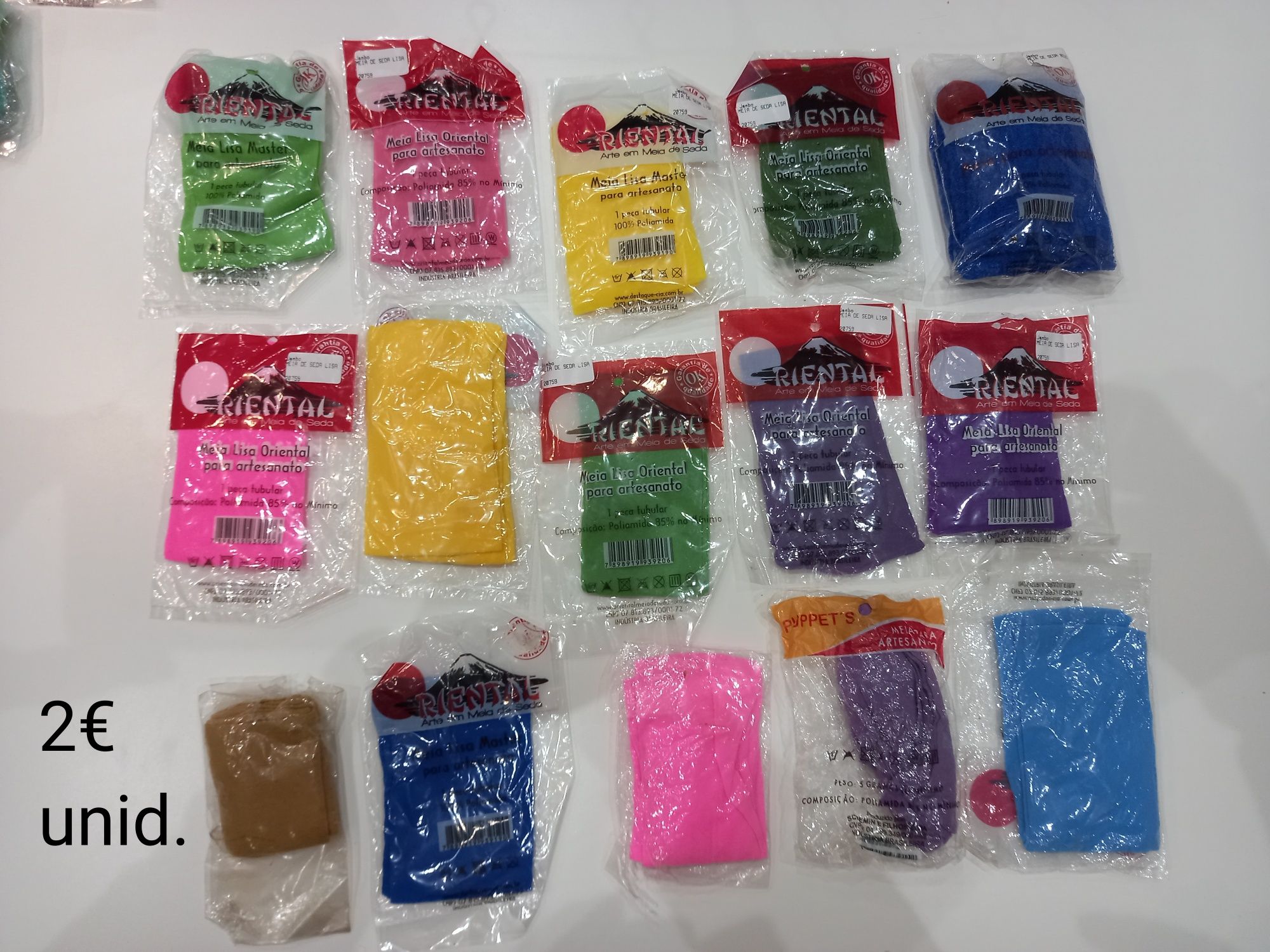 Material para artesanato em meia de seda. 
Preço nas fotos +Portes.