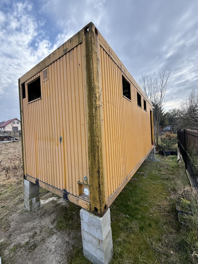 Kontener budowlany rama stalowa obudowana blachą ocynkowaną solidny