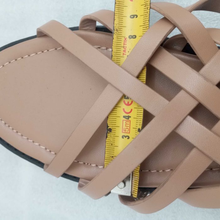 Новые женские босоножки-римлянки на высокой подошве  .