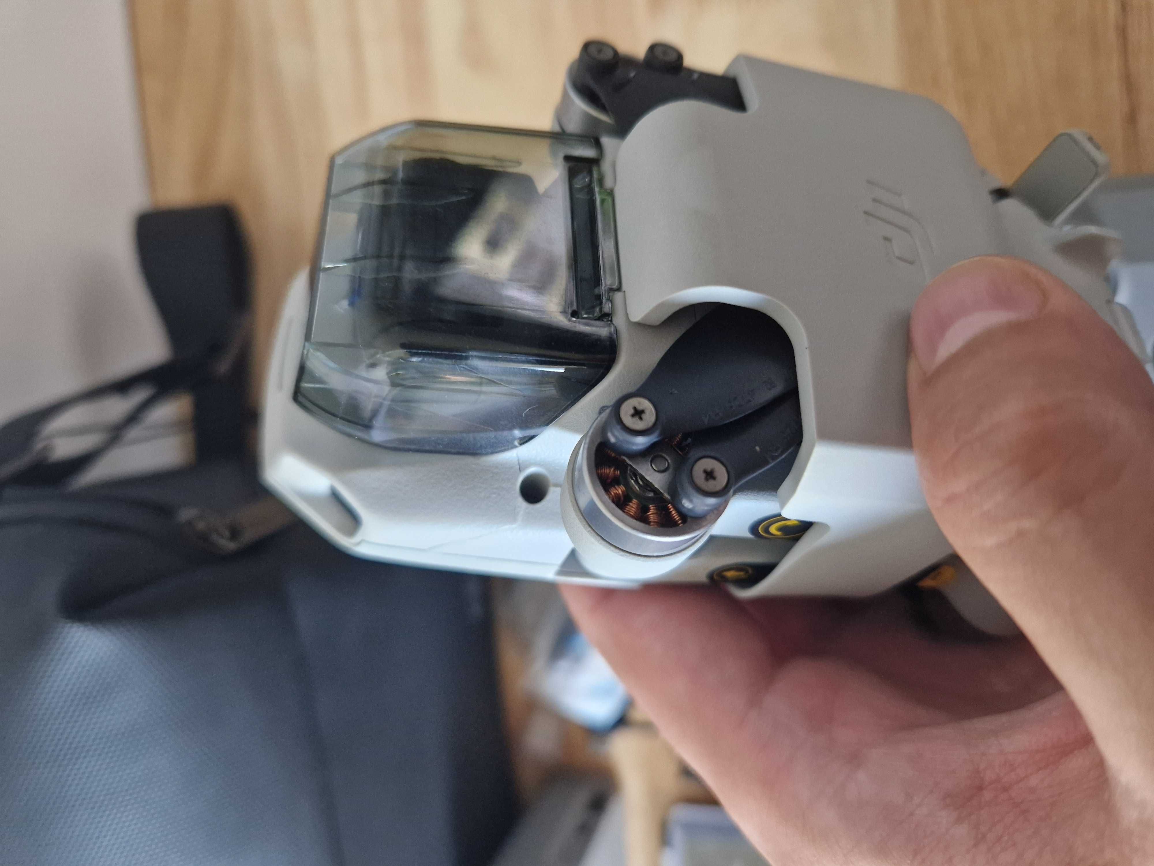 Dron DJI Mini 2 FMC Fly More Combo