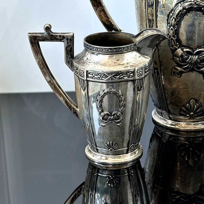 Srebrny komplet do kawy Fabryki Peter Bruckmann & Sons próba 800