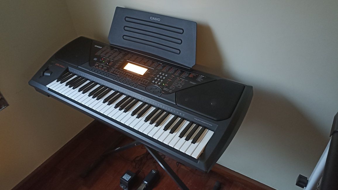 Teclado Casio CTK-711EX em Excelente estado - Diversas funções
