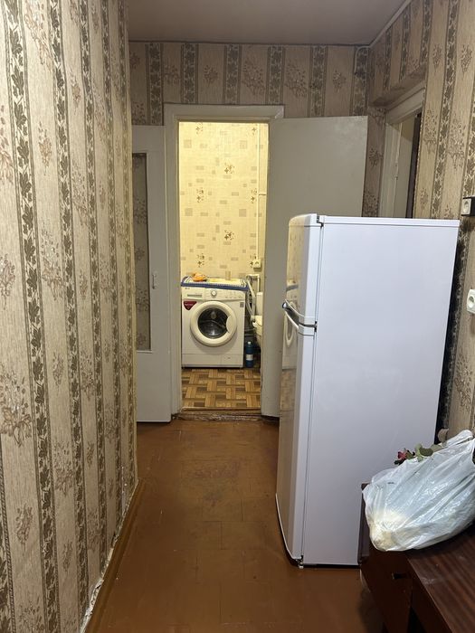 Оренда. 1кімнатна квартира 173кв-л, Курчатова 19. Все є. 4500