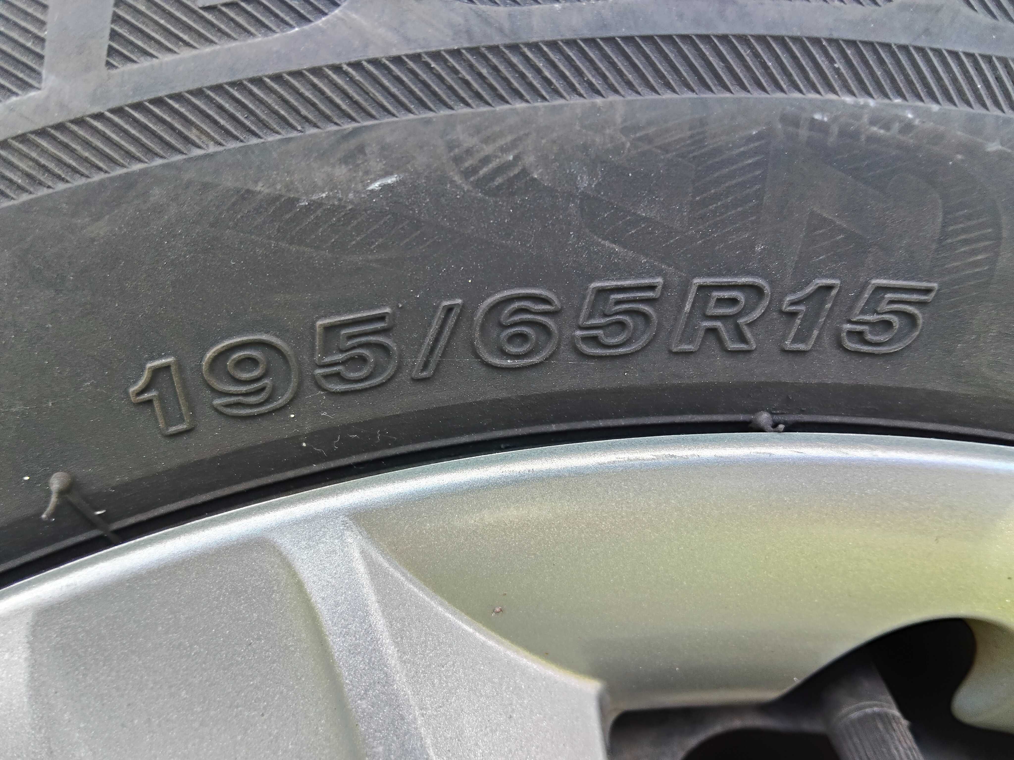 Koła Ford 5x108 15' z oponami zimowymi