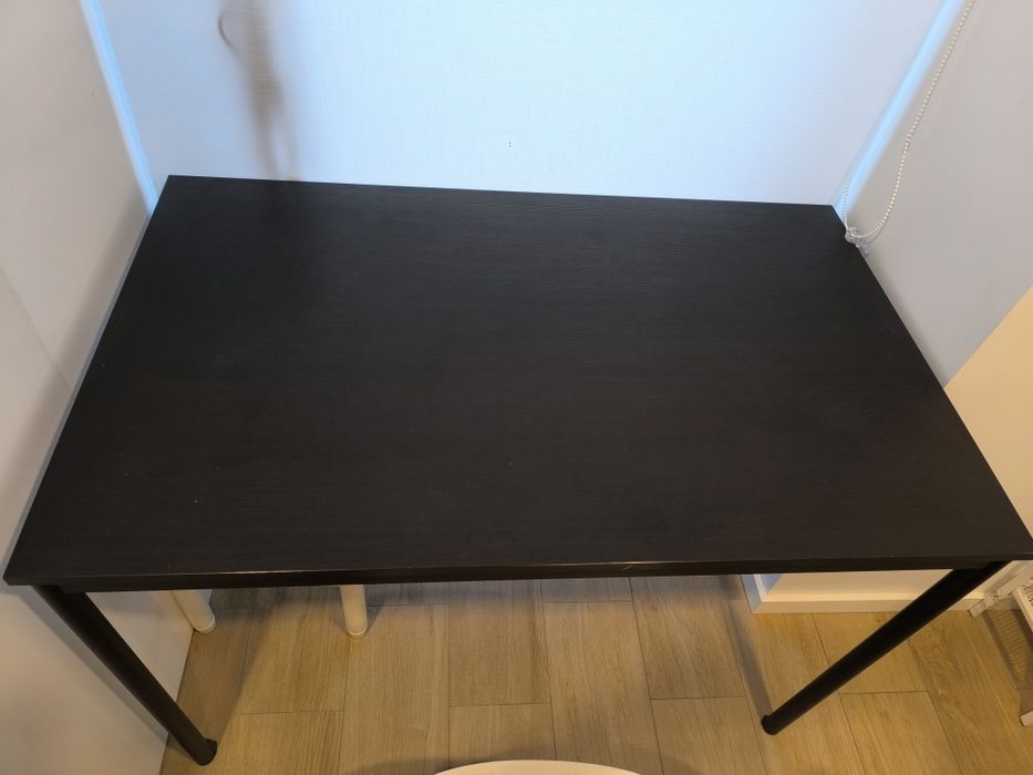 Mesa  preta ( IKEA)