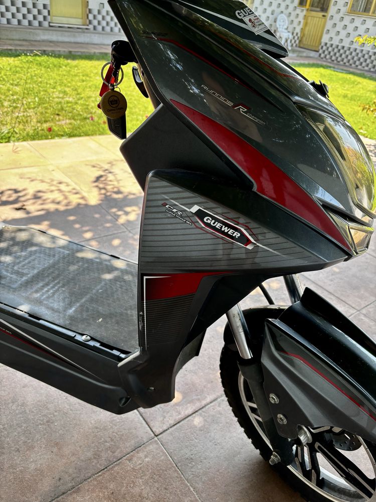 Scooter eléctrica Guewer usada