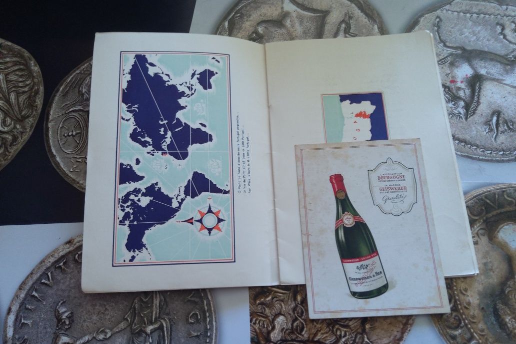 30424#Livro com lista oficial dos  Exportadores Vinho Porto data 1958