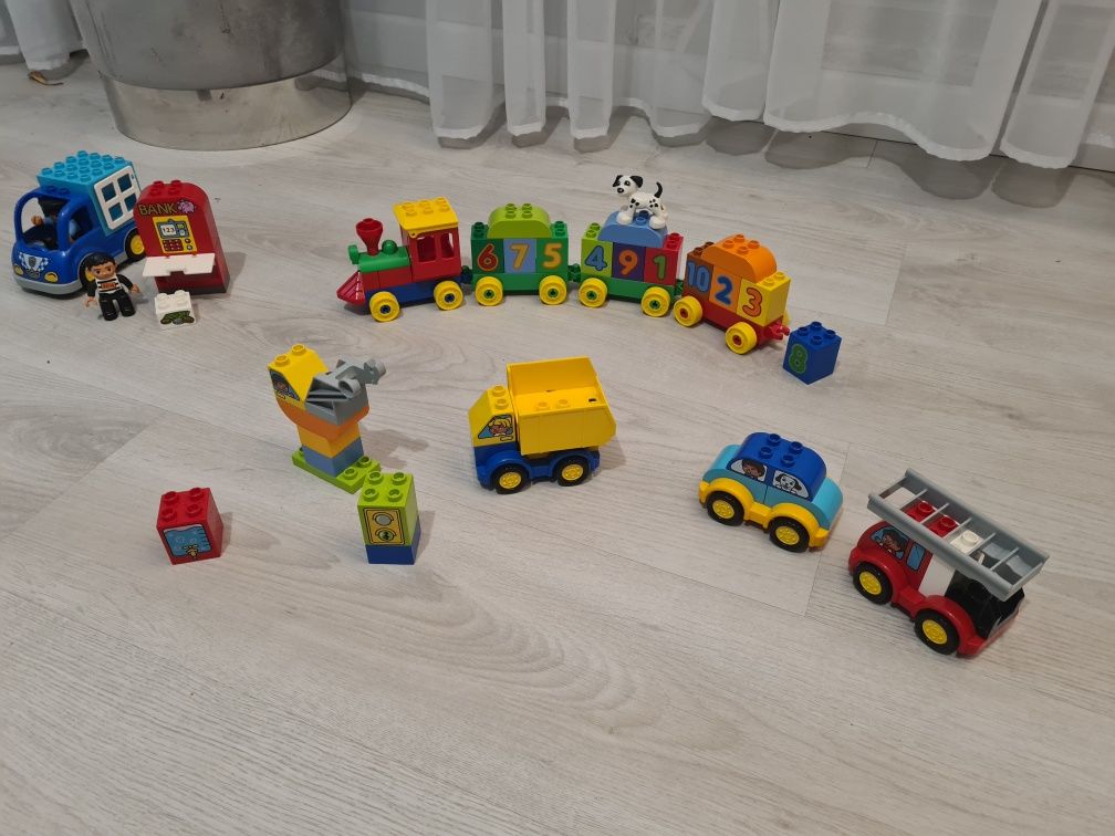 Mega zestaw lego duplo pociąg, zygzak mcqueen, budowa, policja