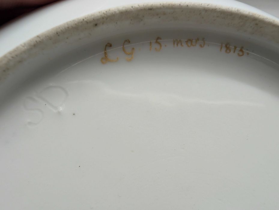 Talerzyk porcelanowy do filiżanki