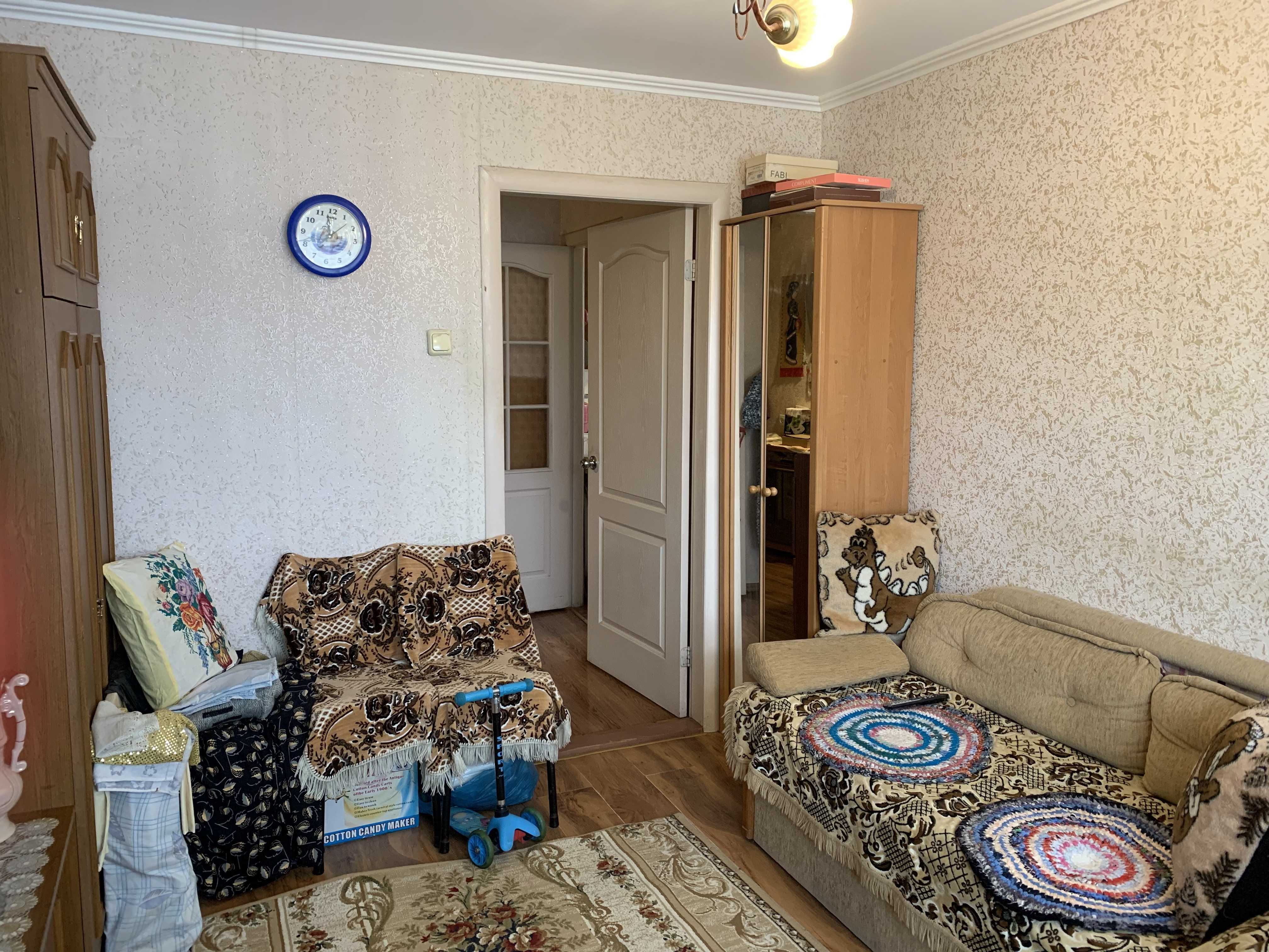Продам двух комнатную квартиру в центре г. Черноморск!
