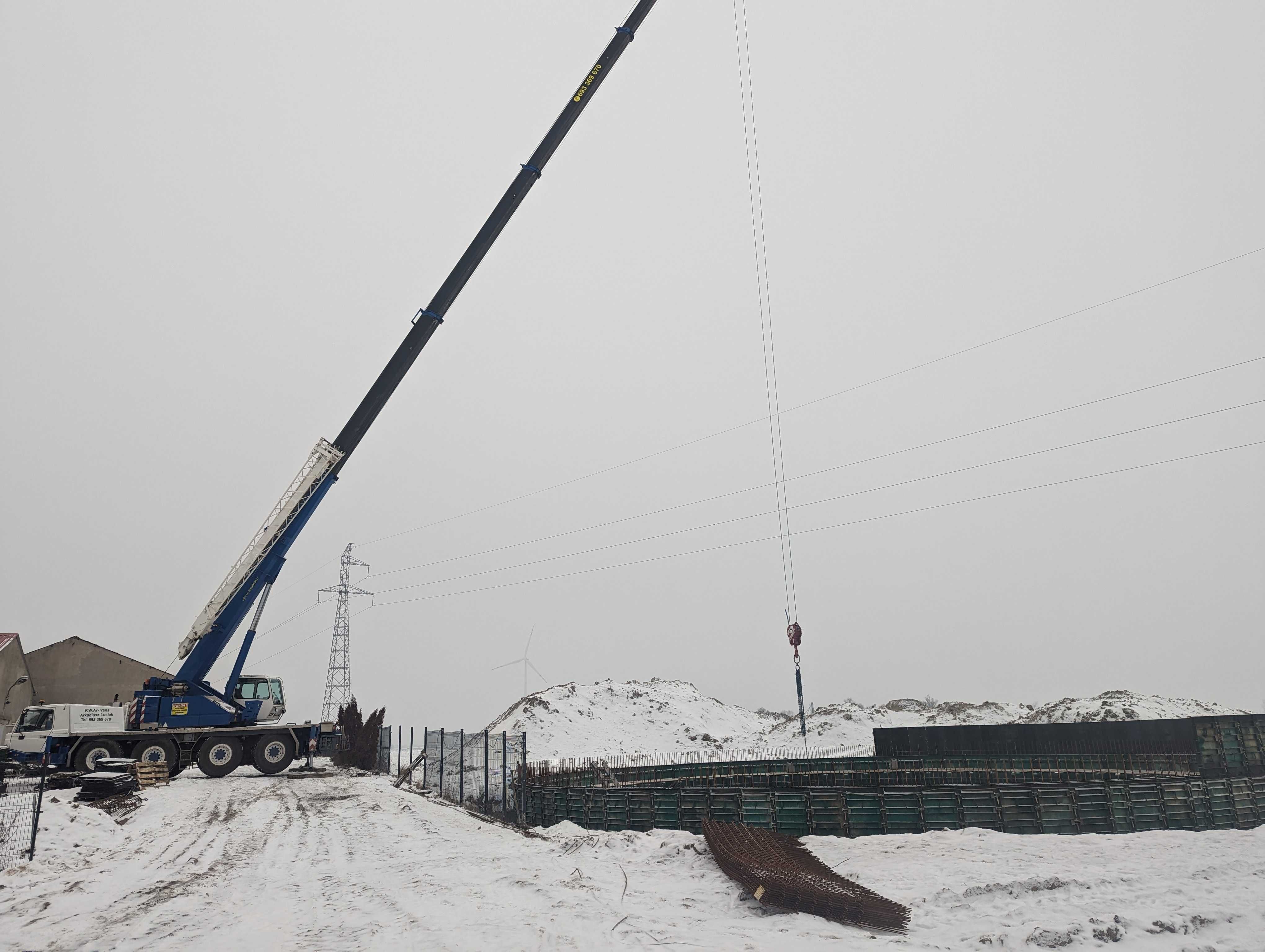 Usługi dzwigowe do 110 ton.
