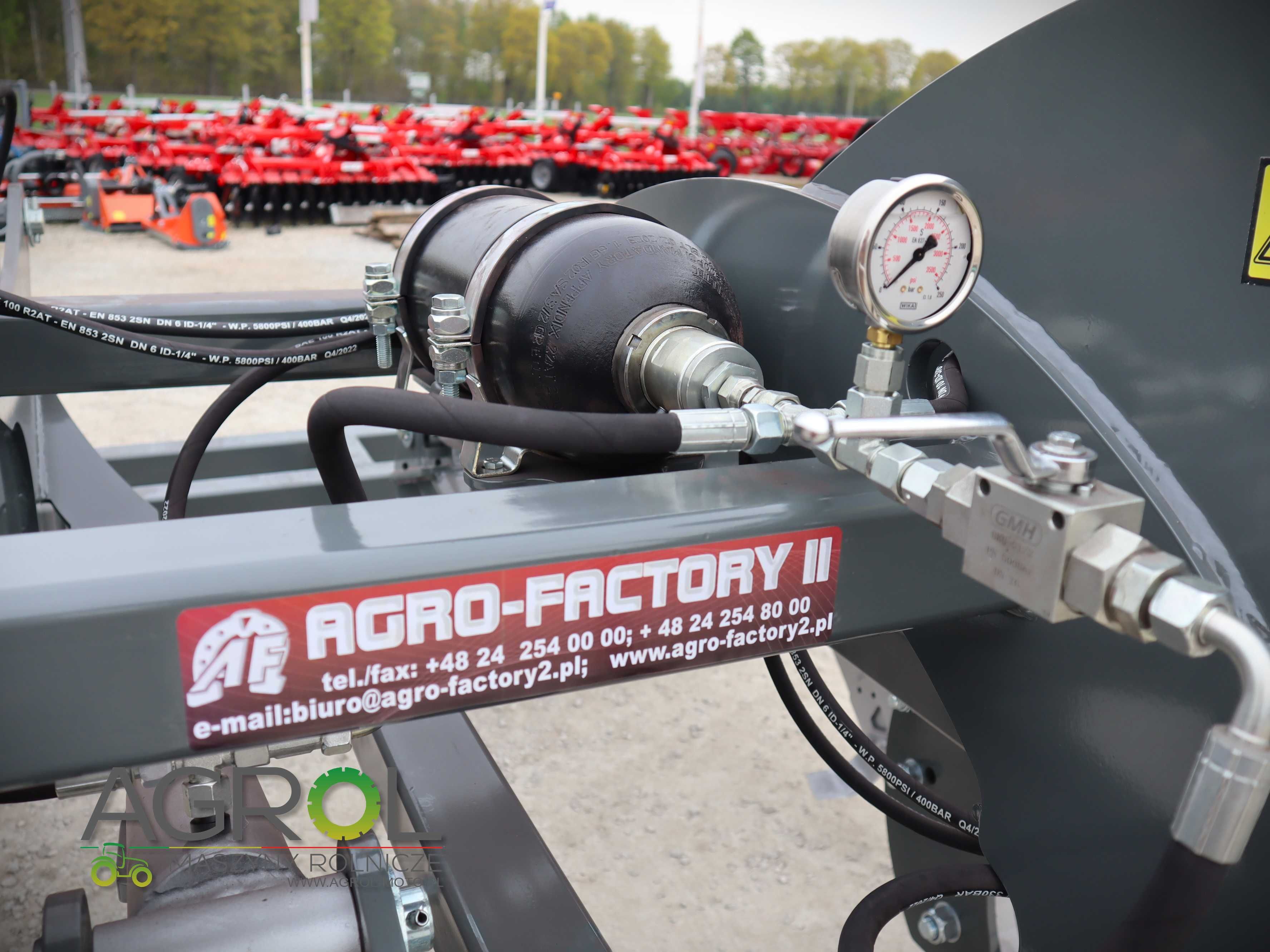 Pług dłutowy głębosz agregat bezorkowy karsten Agro factory