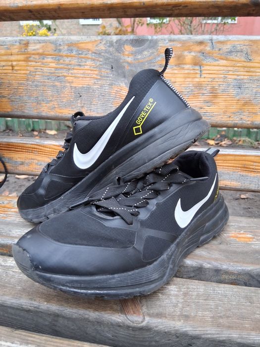 Продаю взуття брата стало малим для нього (в гарному стані). Далі в лс