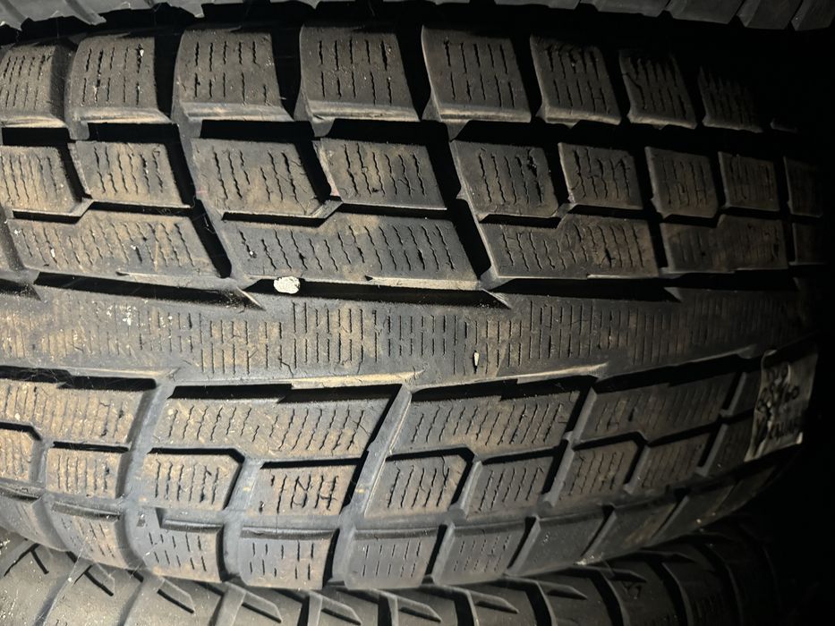 Зимові шини резина 285/60 18 yokohama