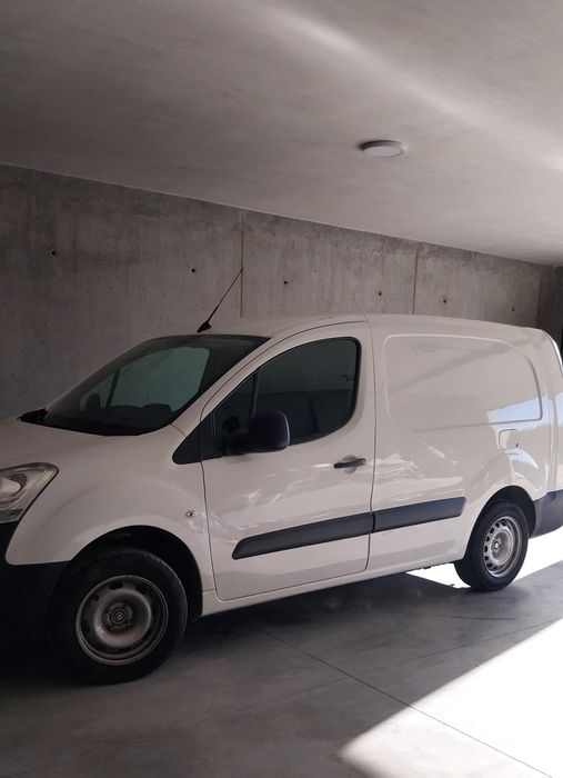 Peugeot Partner 1.6 HDI 100cv  caixa de 6 velocidades