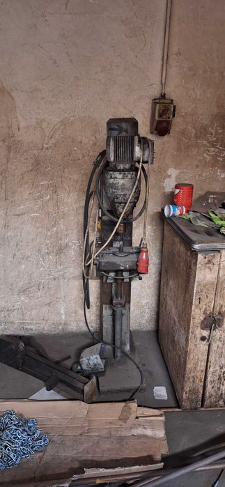 Dwie Nitownice radialne