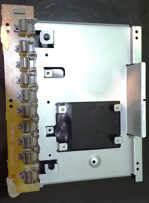 Roland Fantom X-6. Venda de peças.