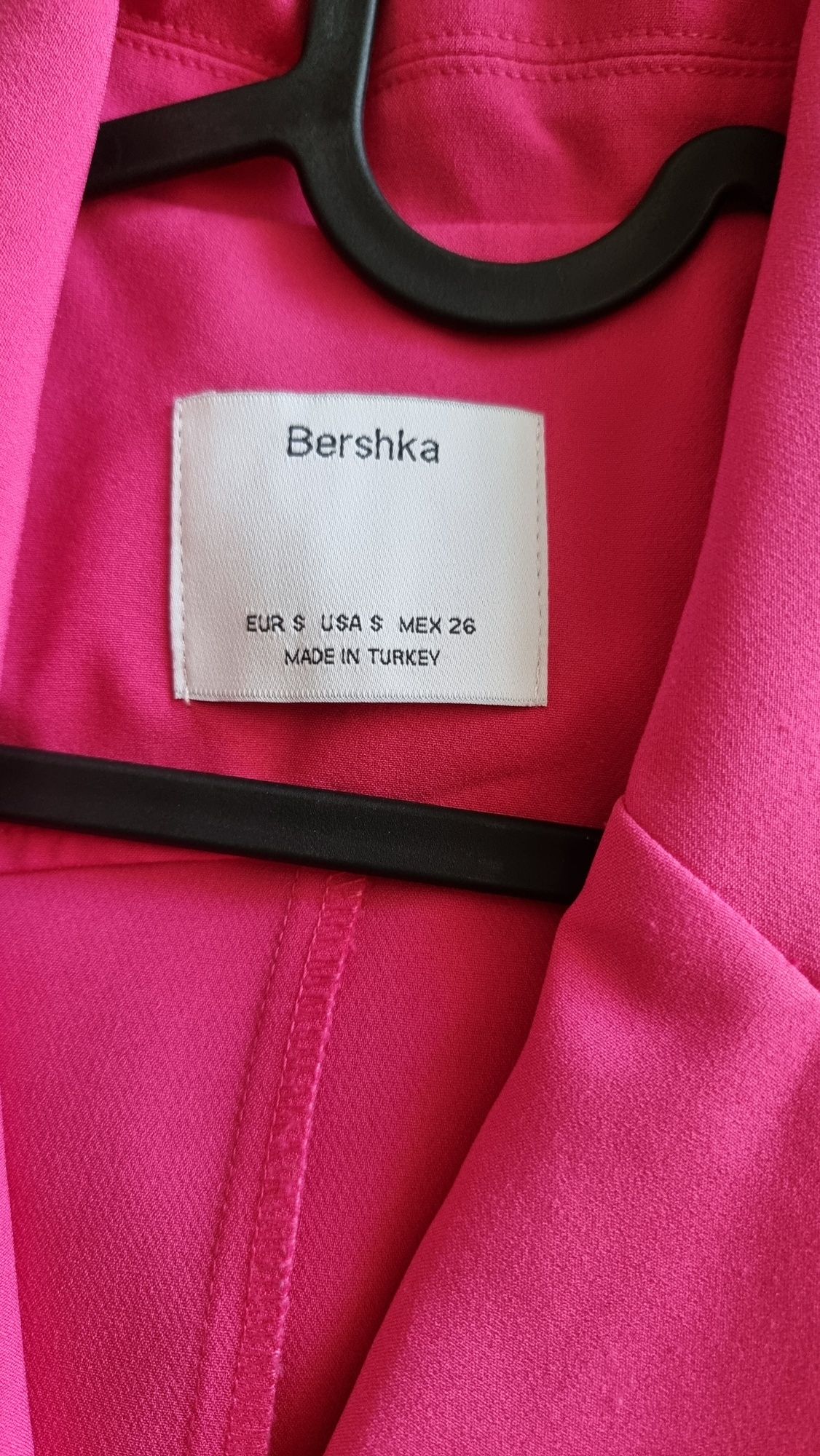 Sukienka Bershka fuksja