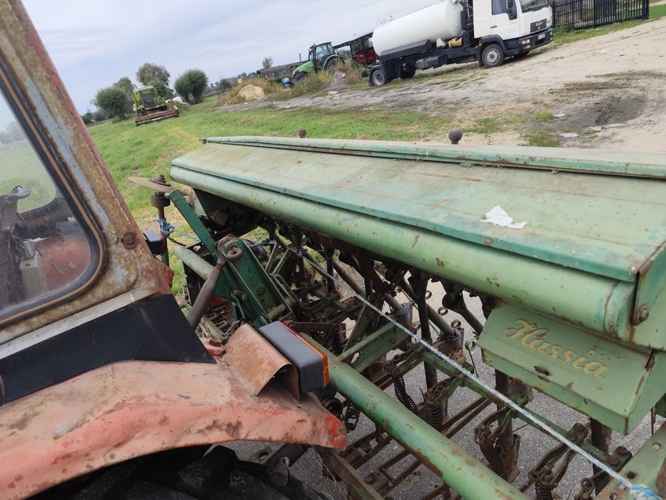 Sprzedam Siewnik zbożowy Hassia Amazone Poznaniak Zetor