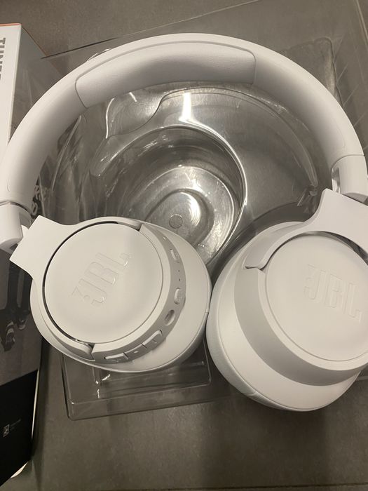 Auscultadores JBL Tune 760 NOVOS