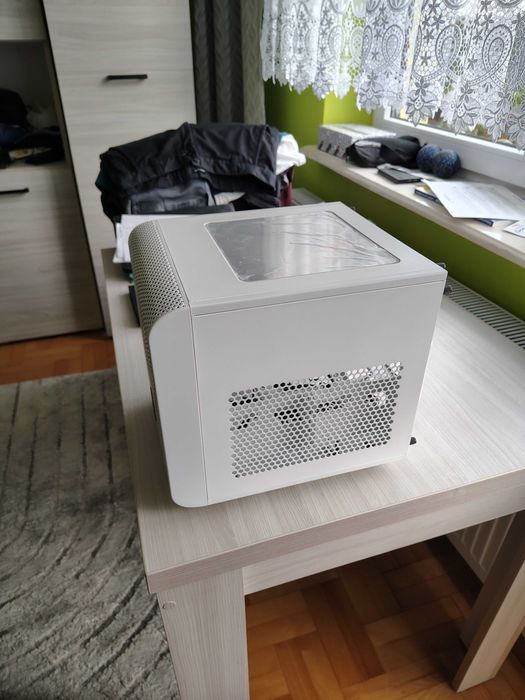 Thermaltake Core V1 Snow Edition - obudowa komputera PC