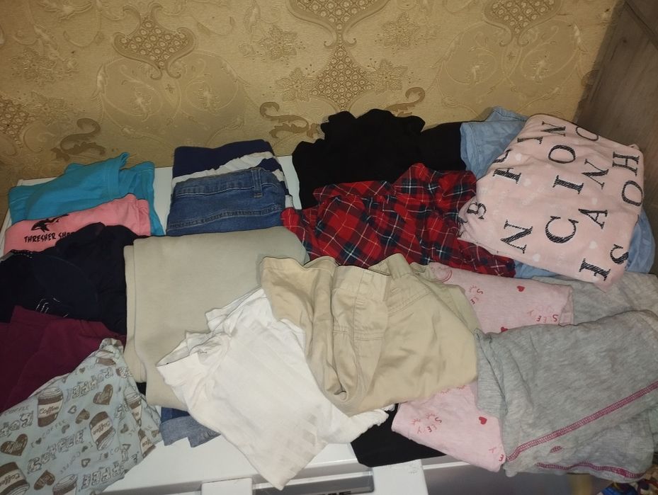 Одяг на дівчинку 9-10 років