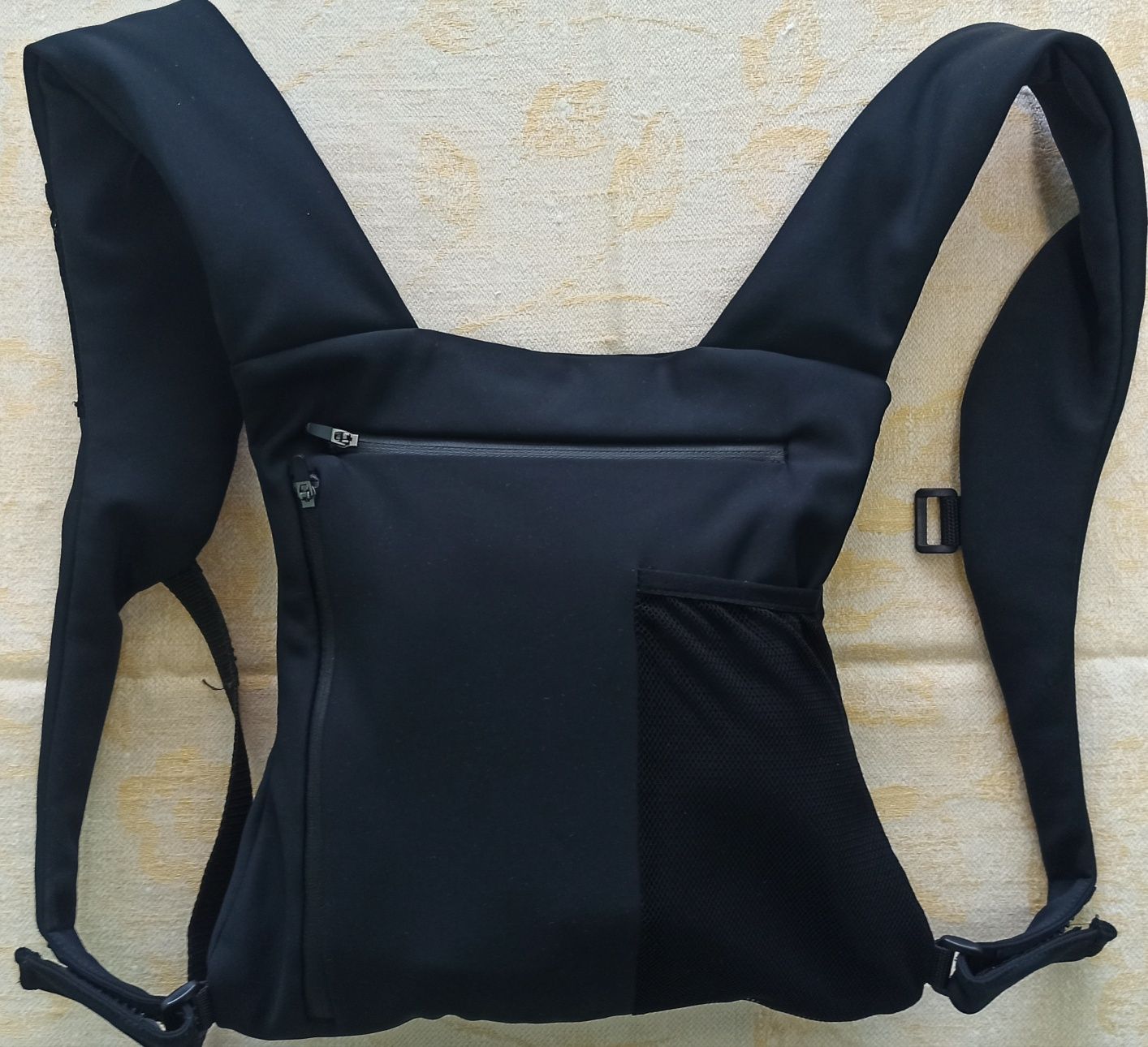 Рюкзак для бега со складывающейся курткой с капюшоном ASOS 4505