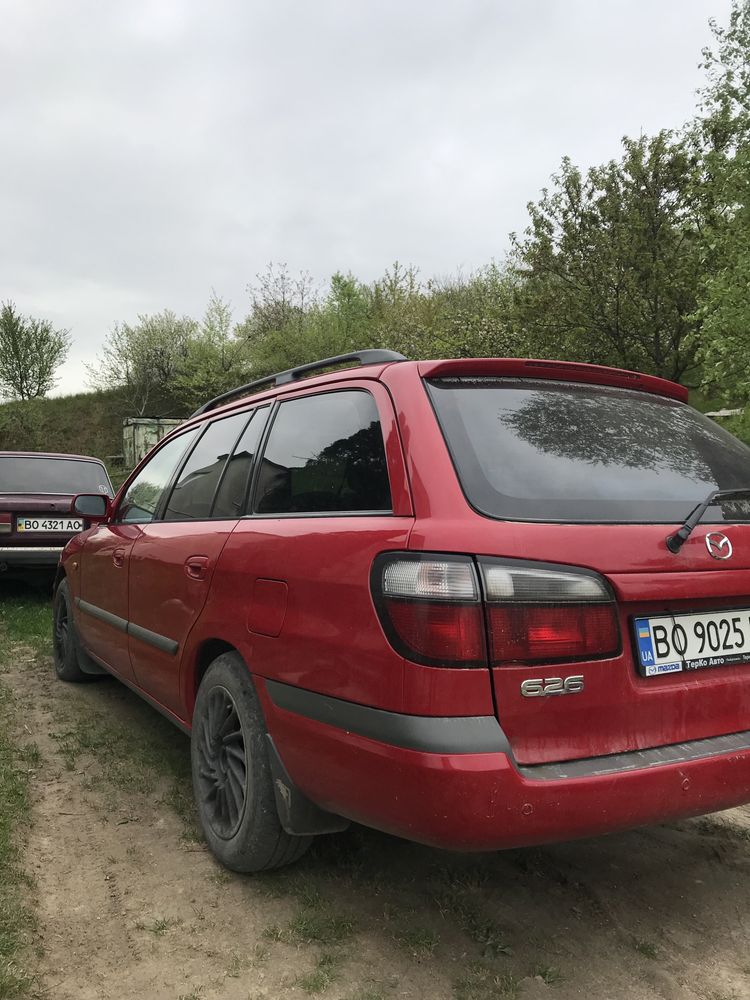 Mazda 626 універсал