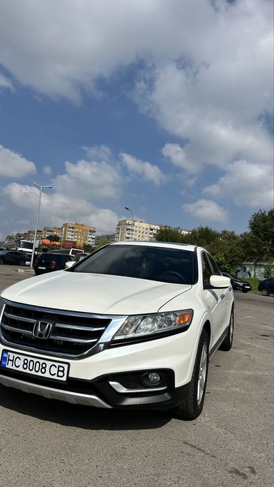 До вашої уваги Honda crosstour 2013р не потребує  вкладень