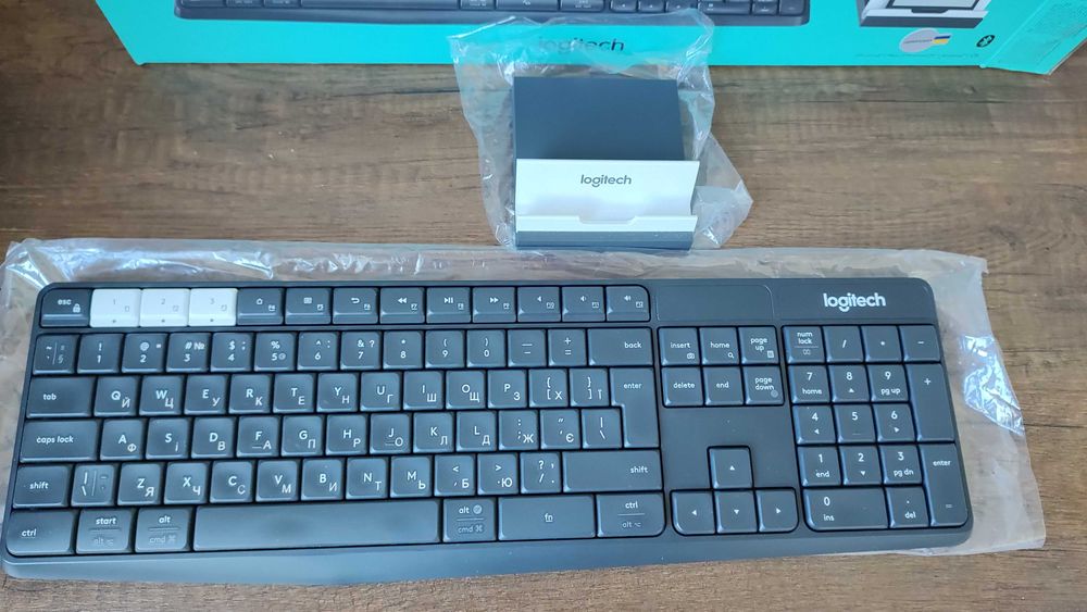 Клавиатура Logitech K375s