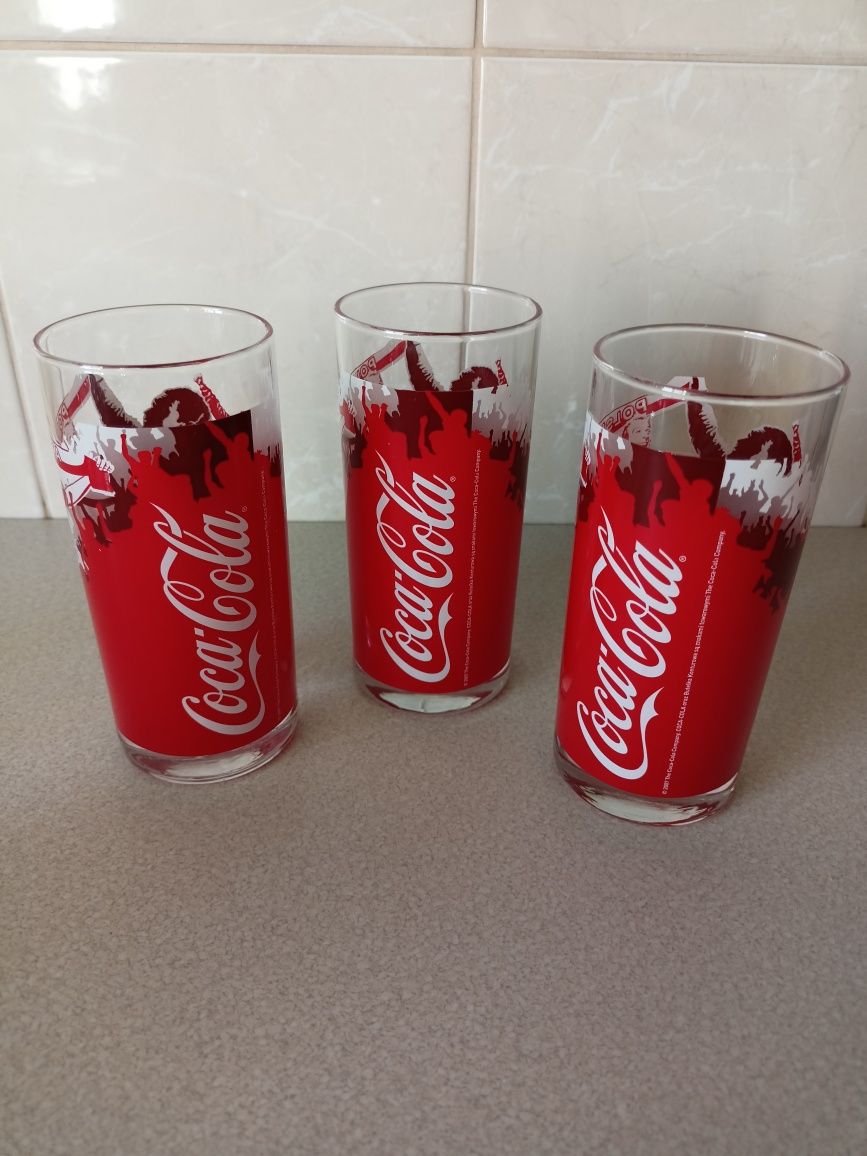 Zestaw szklanek coca cola