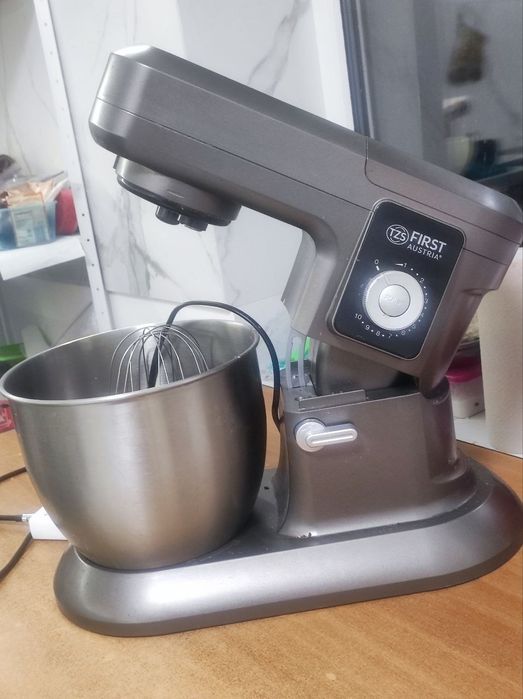 Срочно Планетарный миксер First Austria
