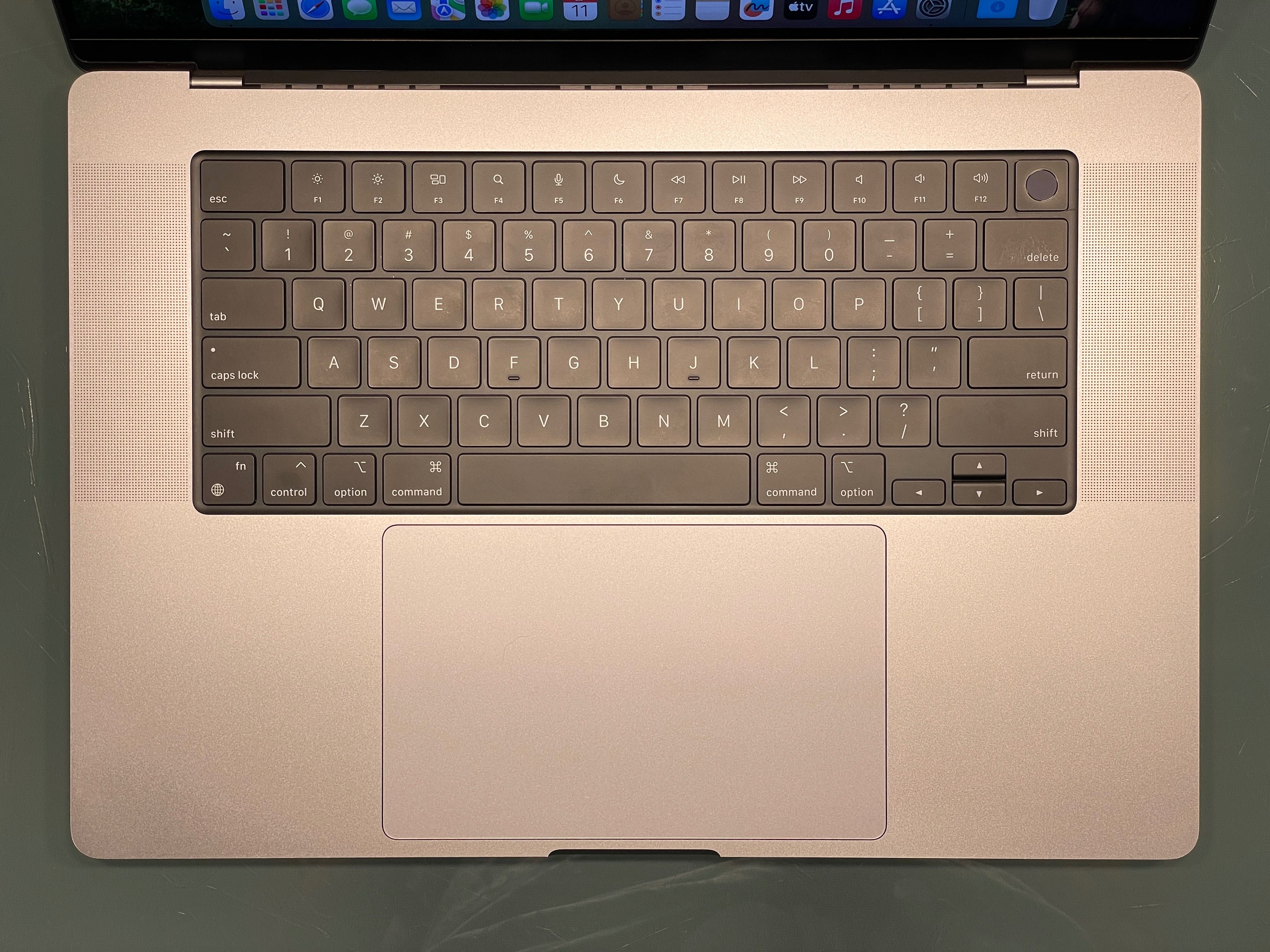 2023 MacBook Pro A2780 16" M2 PRO 32GB 512GB