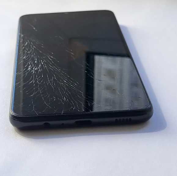 Samsuns A12. 3/32Gb. Полностью рабочий.