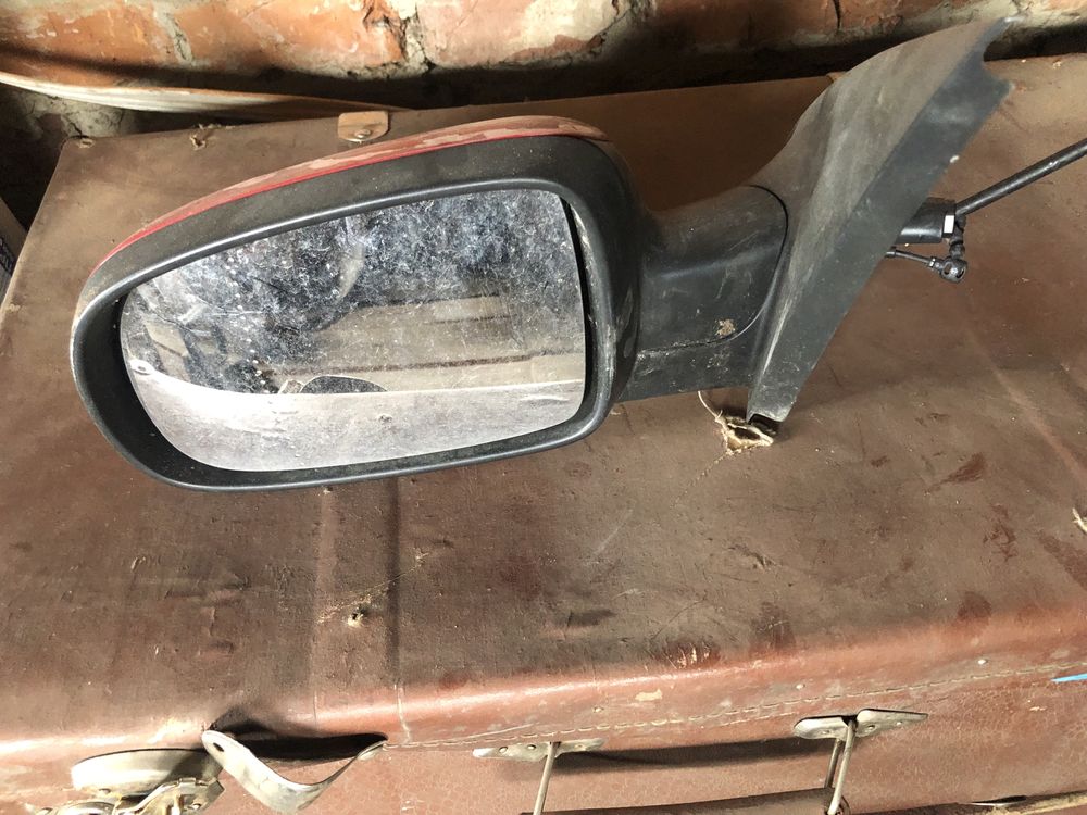 Задні Стопи Renault, та інші