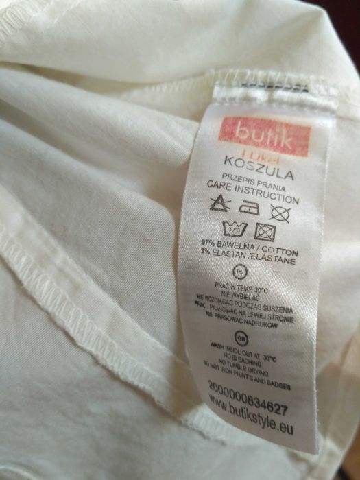 Biała gładka elegancka koszula galowa z krótkim rękawem