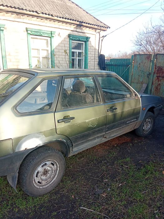 Продам Ваз 2109 срочно