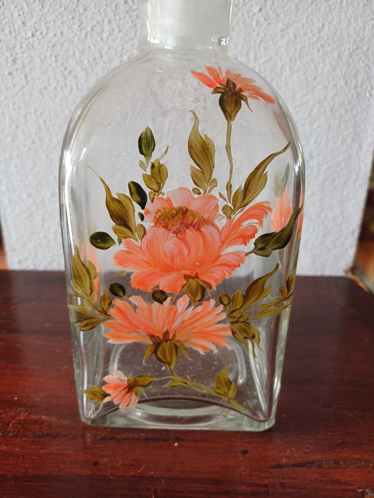 Garrafa de vidro antiga pintada