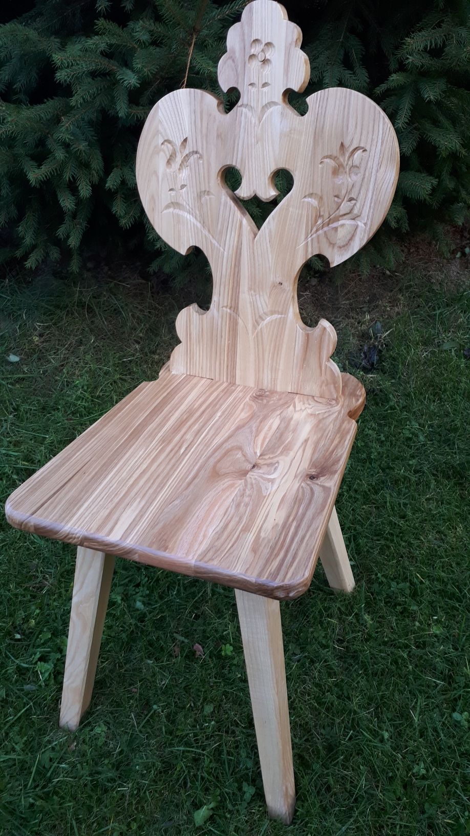 Krzesło zydel góralskie rzeźbione jesion z litego drewna
