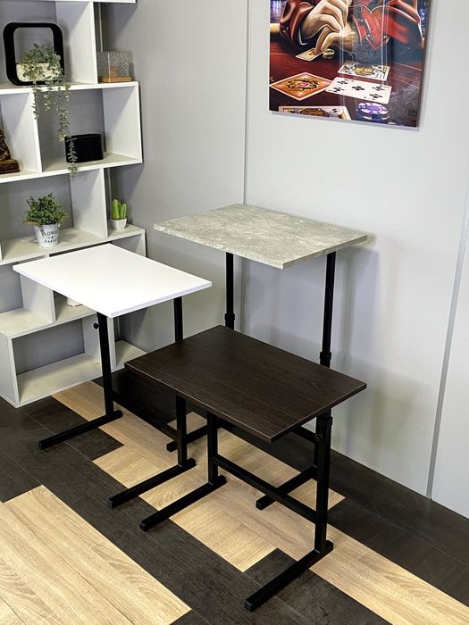 Стіл з регулюванням висоти, столик для работы, приліжковий столик