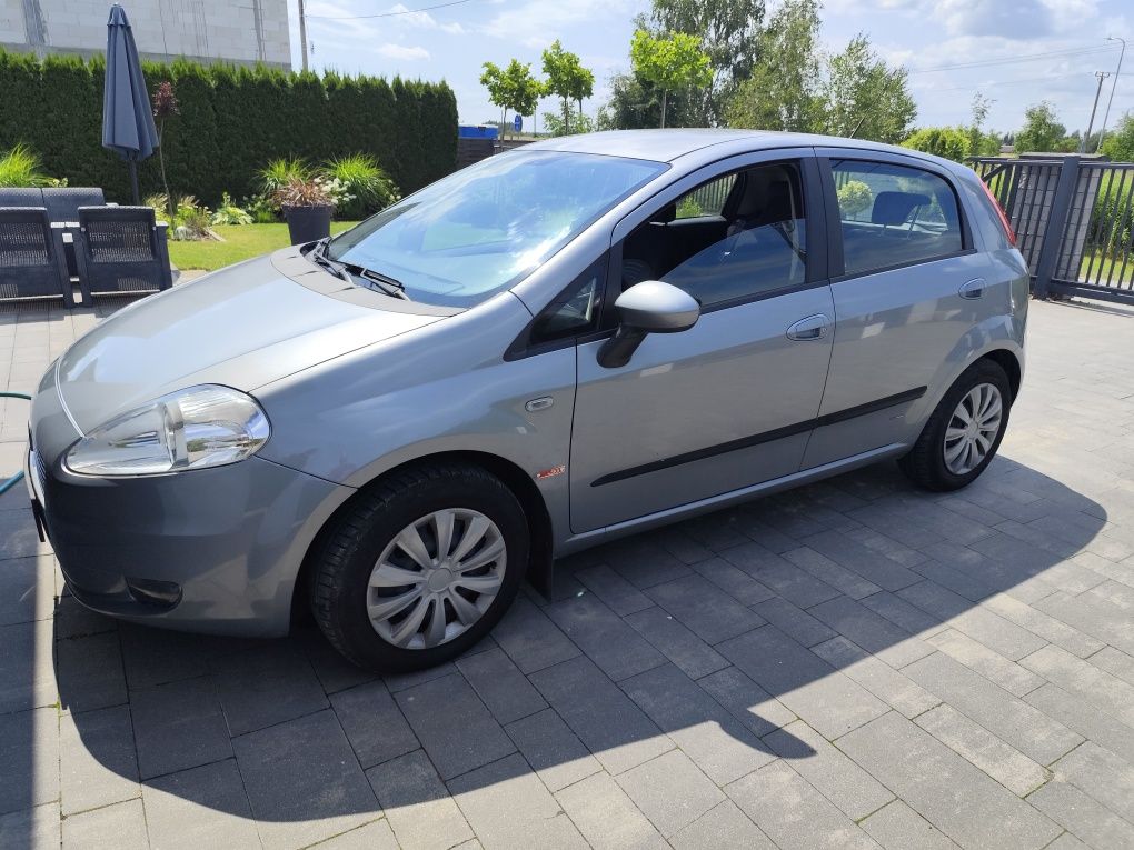 Fiat Grande Punto 1.4 131 tyś km.Klima