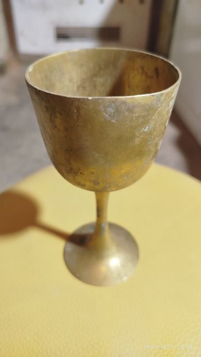 Sprzedam mosiężny kielich